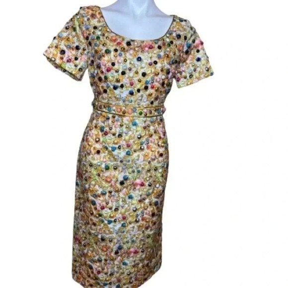 Beautiful  dress with stone - Picture 3 of 14